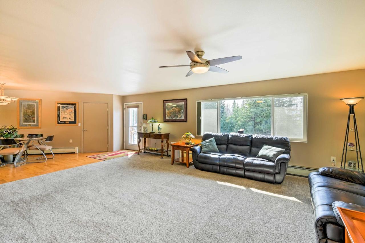 Hillside Anchorage Home By Hiking And Biking Trails! Exterior foto